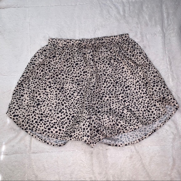 Flowy shorts - Picture 2 of 3